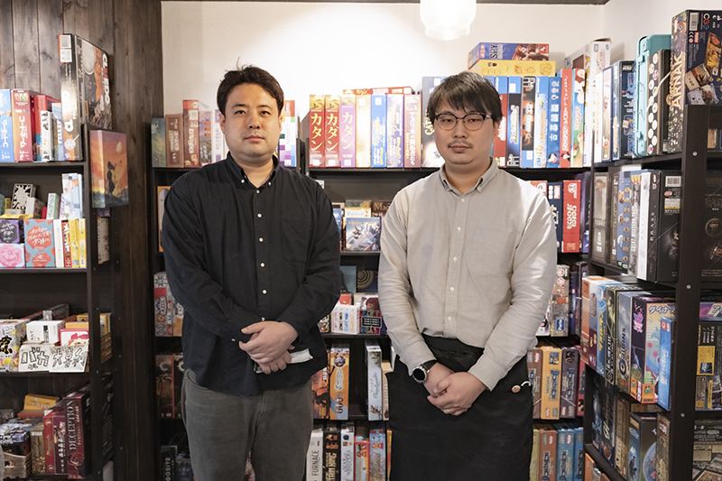 BoardGameCafe VANQUiSH　竹内様と巨勢様のツーショット