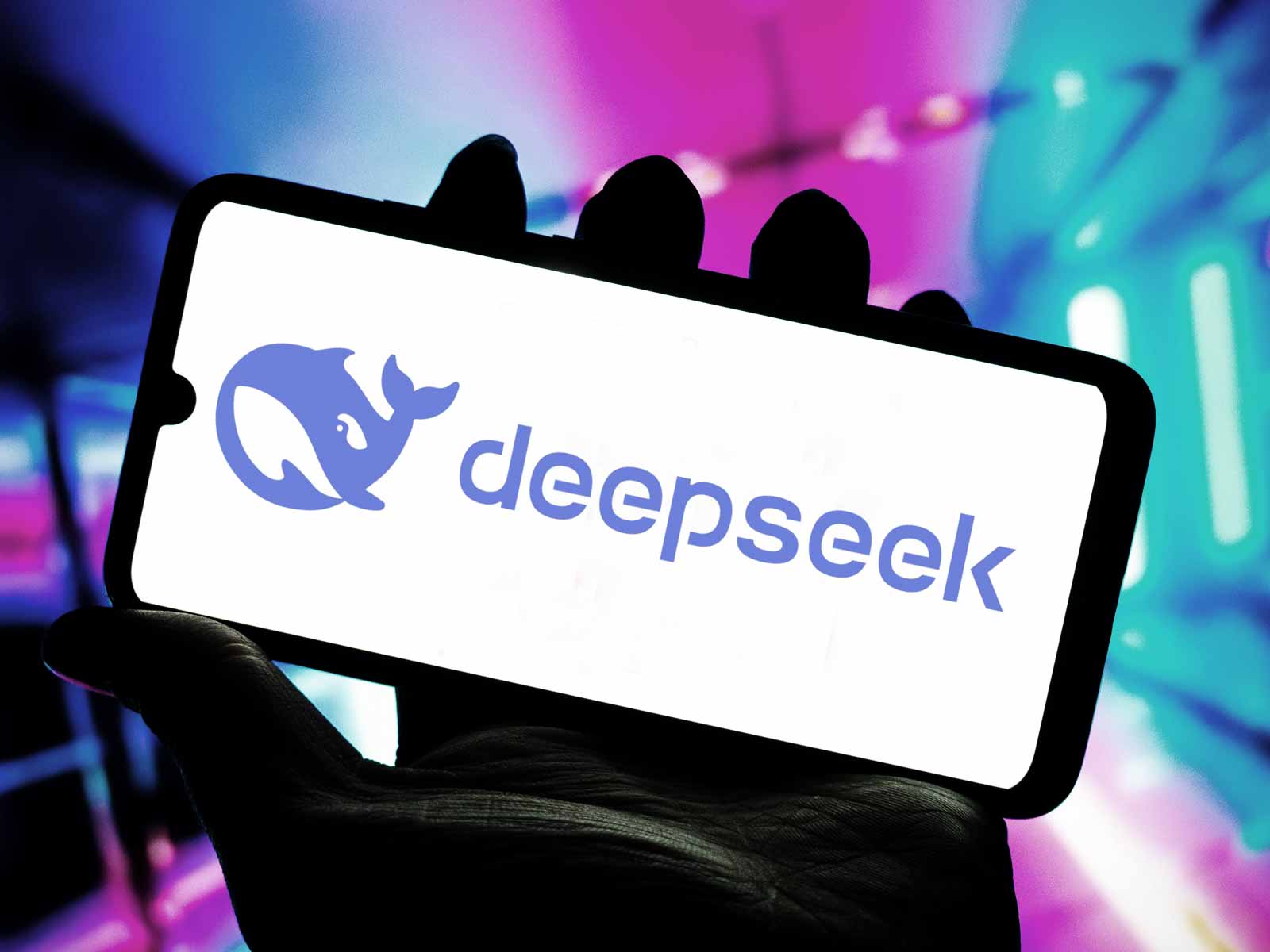 中国製生成AI「DeepSeek」の技術力とビジネスシーンへの影響