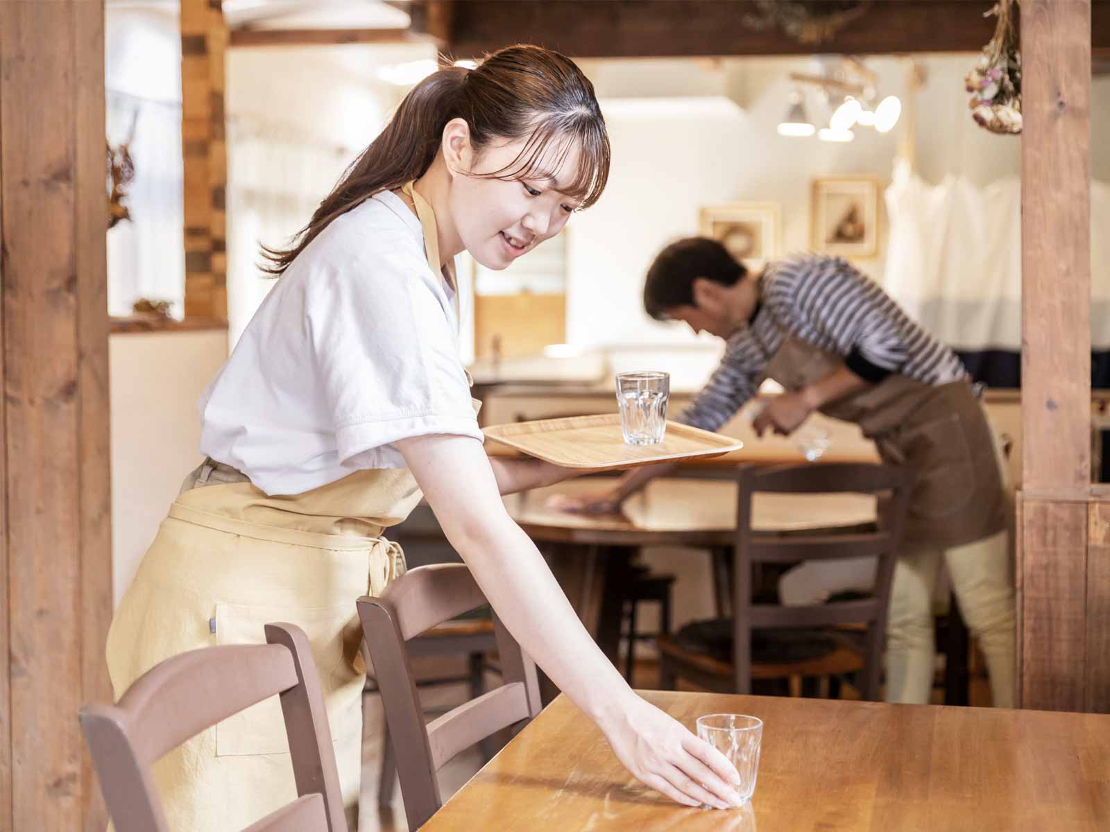 特定親族特別控除とは？大学生が150万円まで稼いでも63万円控除できるの？扶養控除との違いや課税リスクも解説