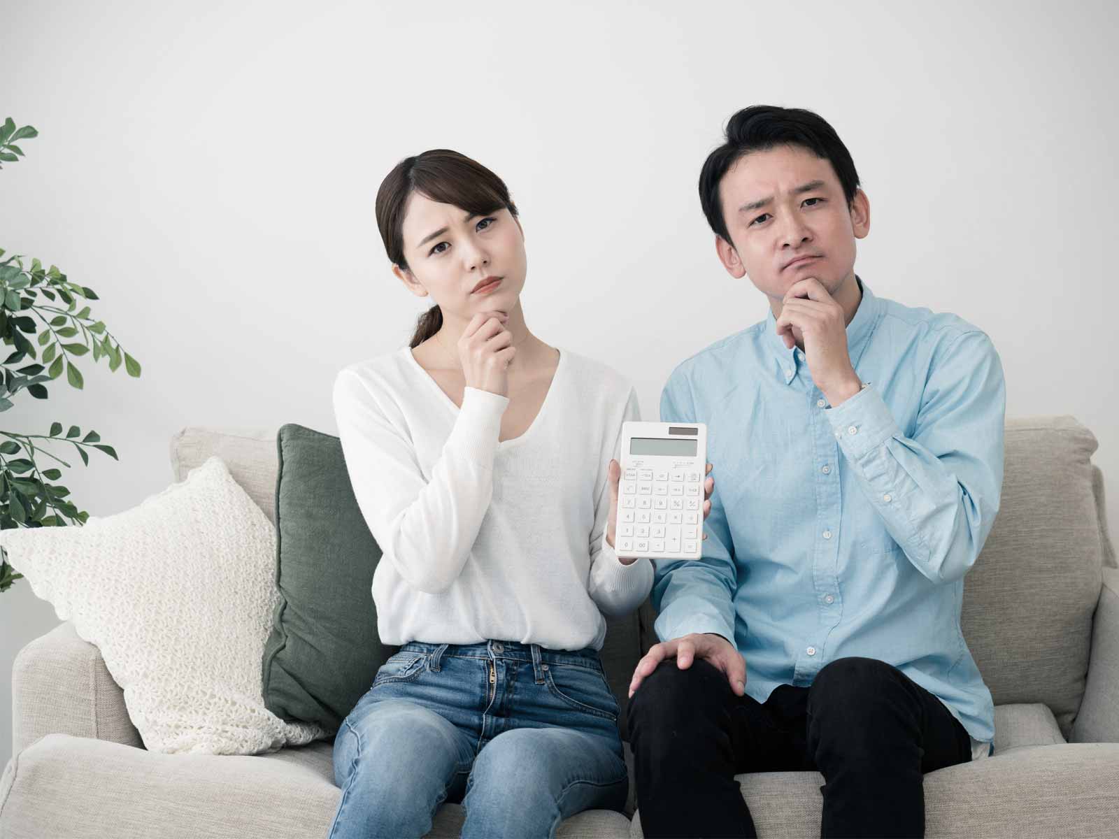 青色申告は売上いくらから？年収？所得？確定申告が必要なラインとメリットを解説