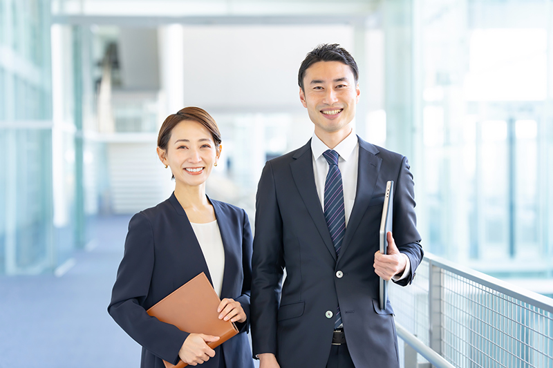 【営業担当者向け】インボイス「領収書・請求書」ルールを解説！何を書くべき？誰が出すべき？