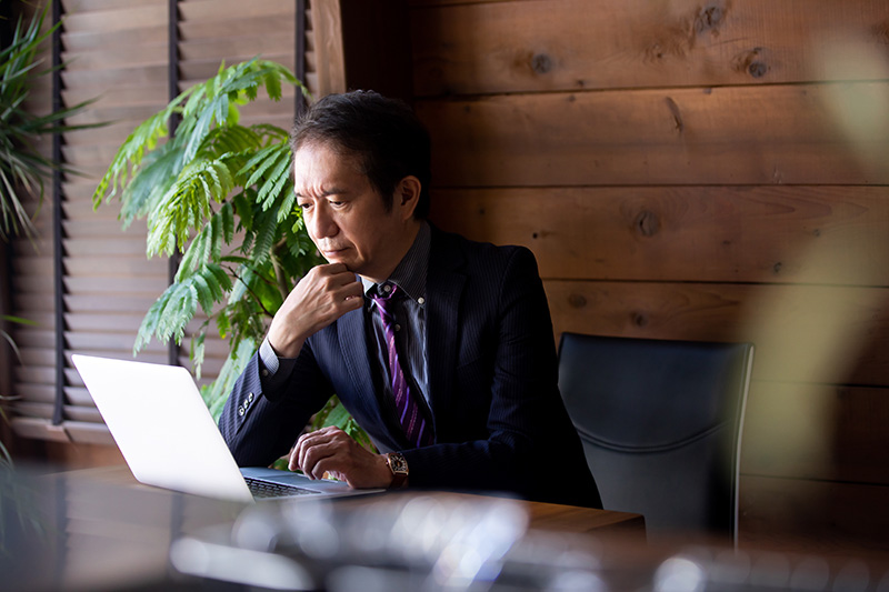 【創業ガイド Vol.12】「法人設立後の役員報酬の決め方　個人と法人の税負担のバランスが大事」