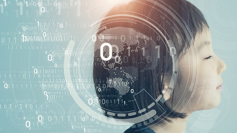 電子インボイスは義務化される？電子インボイスと消費税インボイス制度の関係と今後の課題について解説。