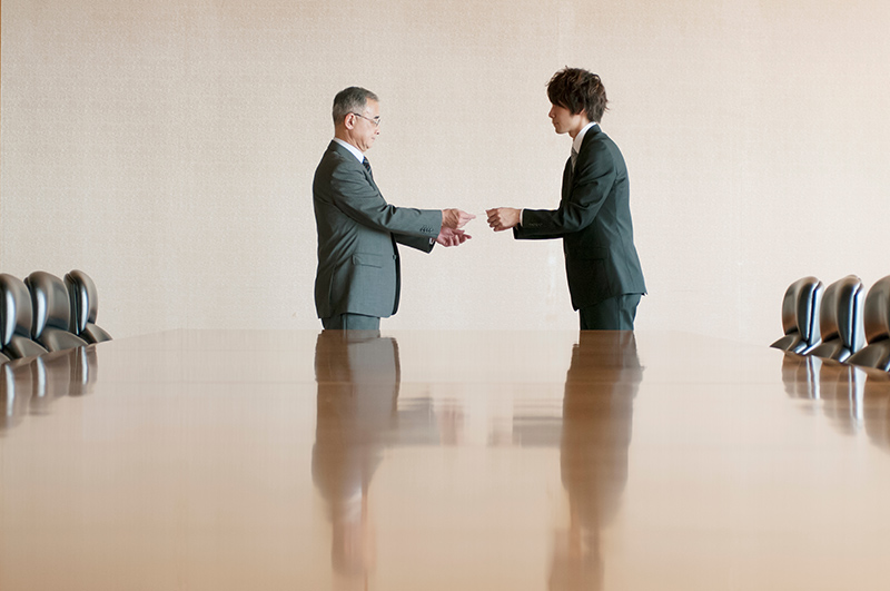 会社の役員を変更したい！～このまま役員を減らすか？　新役員を入れるか？