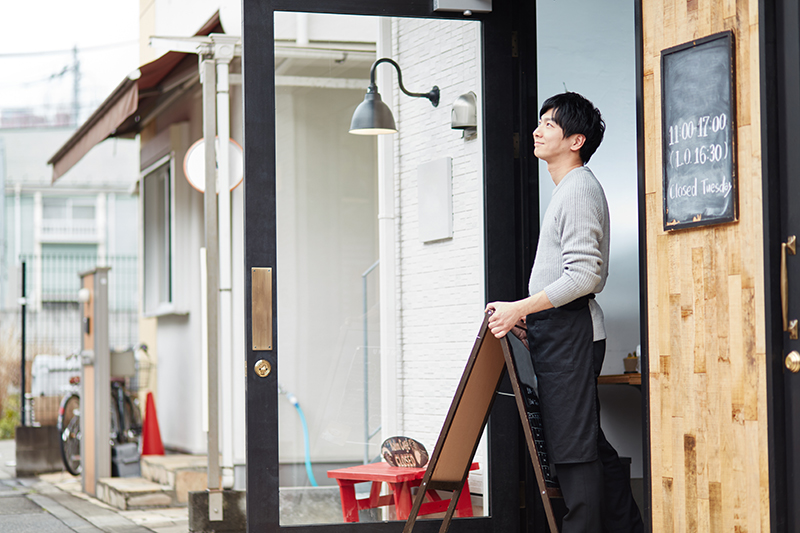 電子帳簿保存法とインボイスが変わった？個人事業主が注意すべき令和4年度税制改正3つを確認